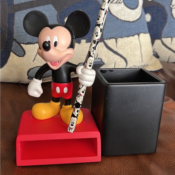 Disney Office Mickey Mouse Desk Set Poshmark